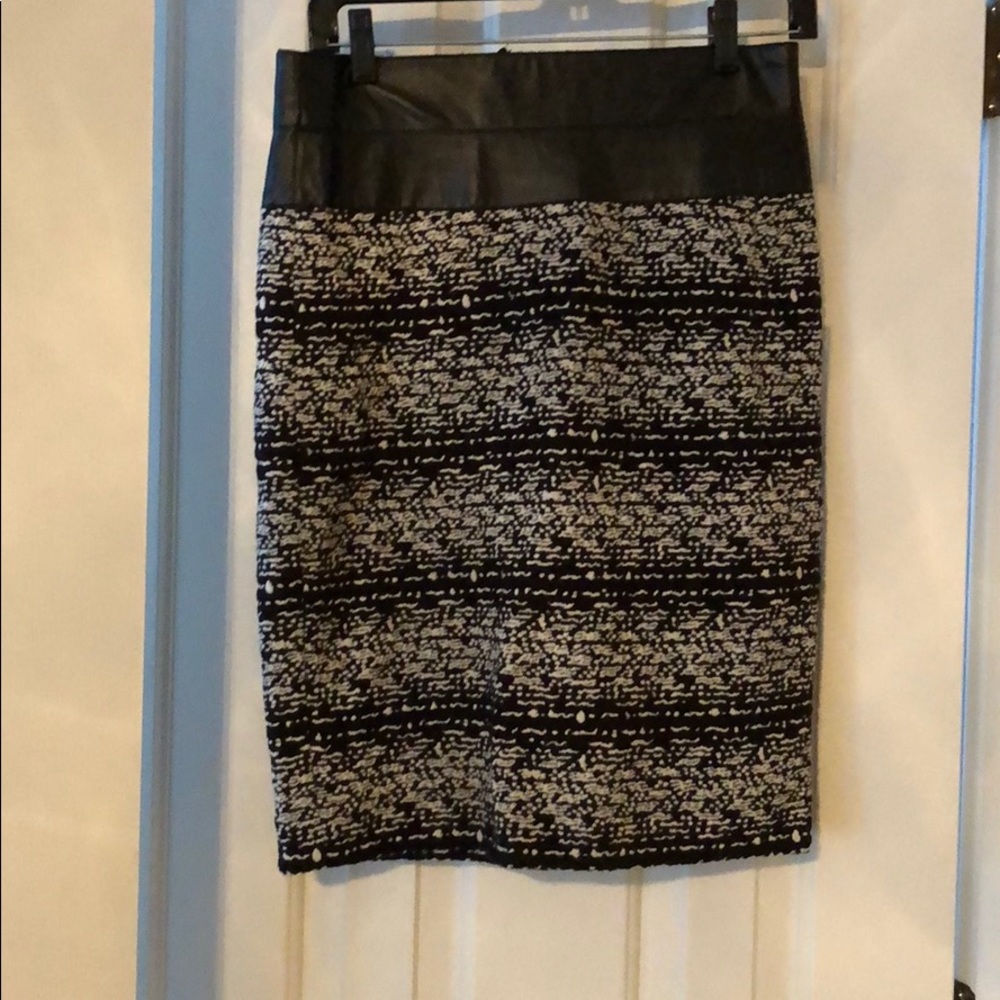 Black and white textured skirt